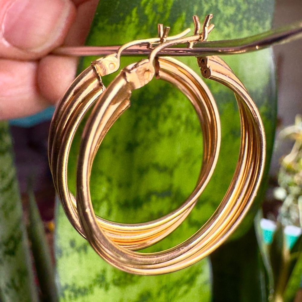 14k Gold Twist Hoop Earrings